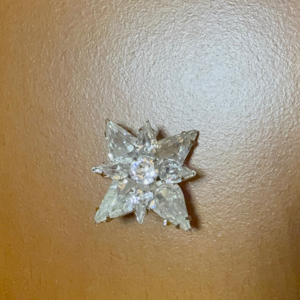 Vintage Silver Tone Starburst Brooch Clear Marquise Rhinestone Star Pin